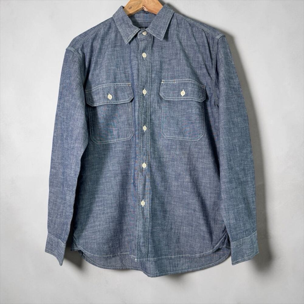Uniqlo Men's Chambray Denim Long Sleeve Work Shirt Size S Button Up Pockets